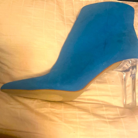 Shoe Dazzle - Picture 1 of 3